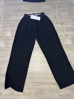 Woman Black Wide-Leg Casual Pants - Unbranded
